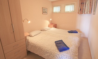 twin bedroom